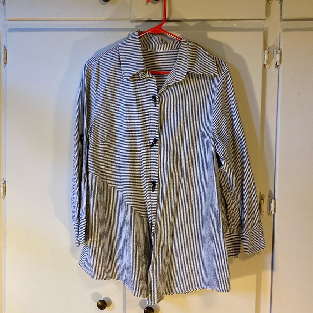 Striped top with horn buttons